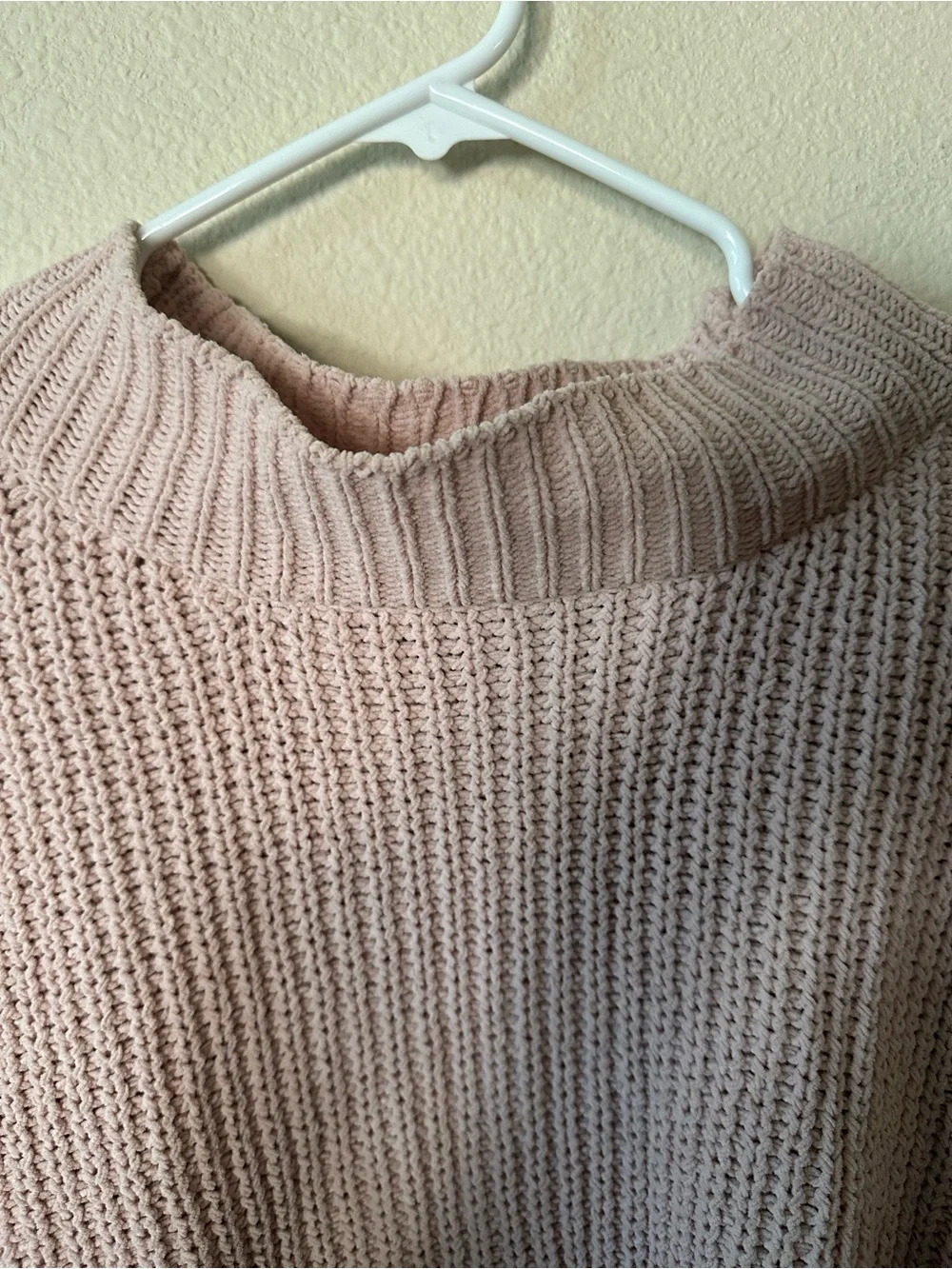 Aerie women's Chunky Knit Crewneck Sweater - Blush Pink size S/ NWOT 1048